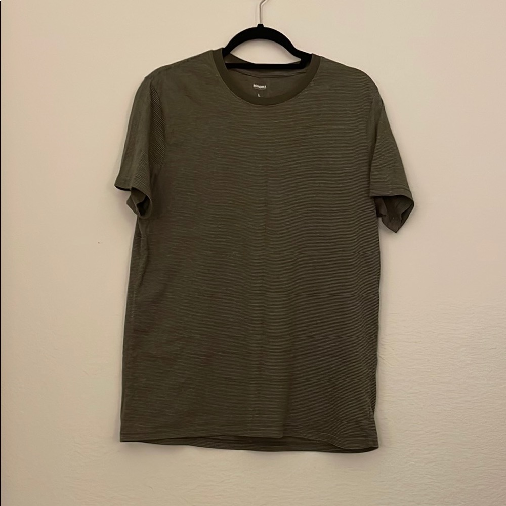 ‼️MOVING SALE‼️ Sonoma Men’s Striped Green T-Shirt